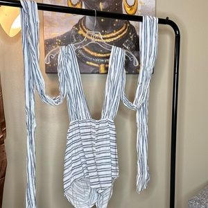 Backless Tie-waist romper (NWOT)
